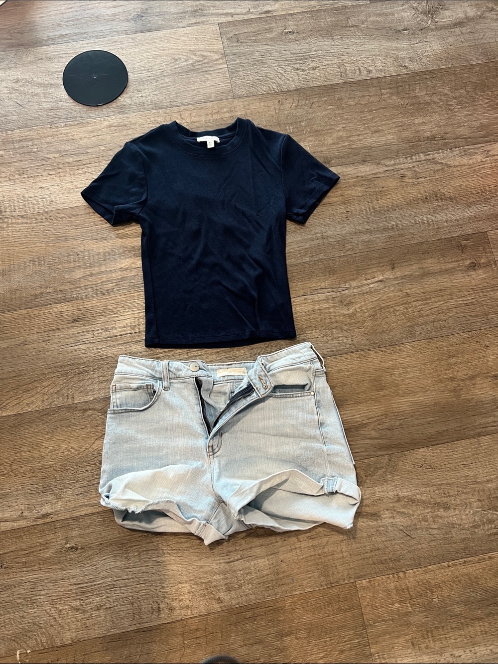 Navy top +Light Wash Denim Roll-Hem Women’s Shorts
